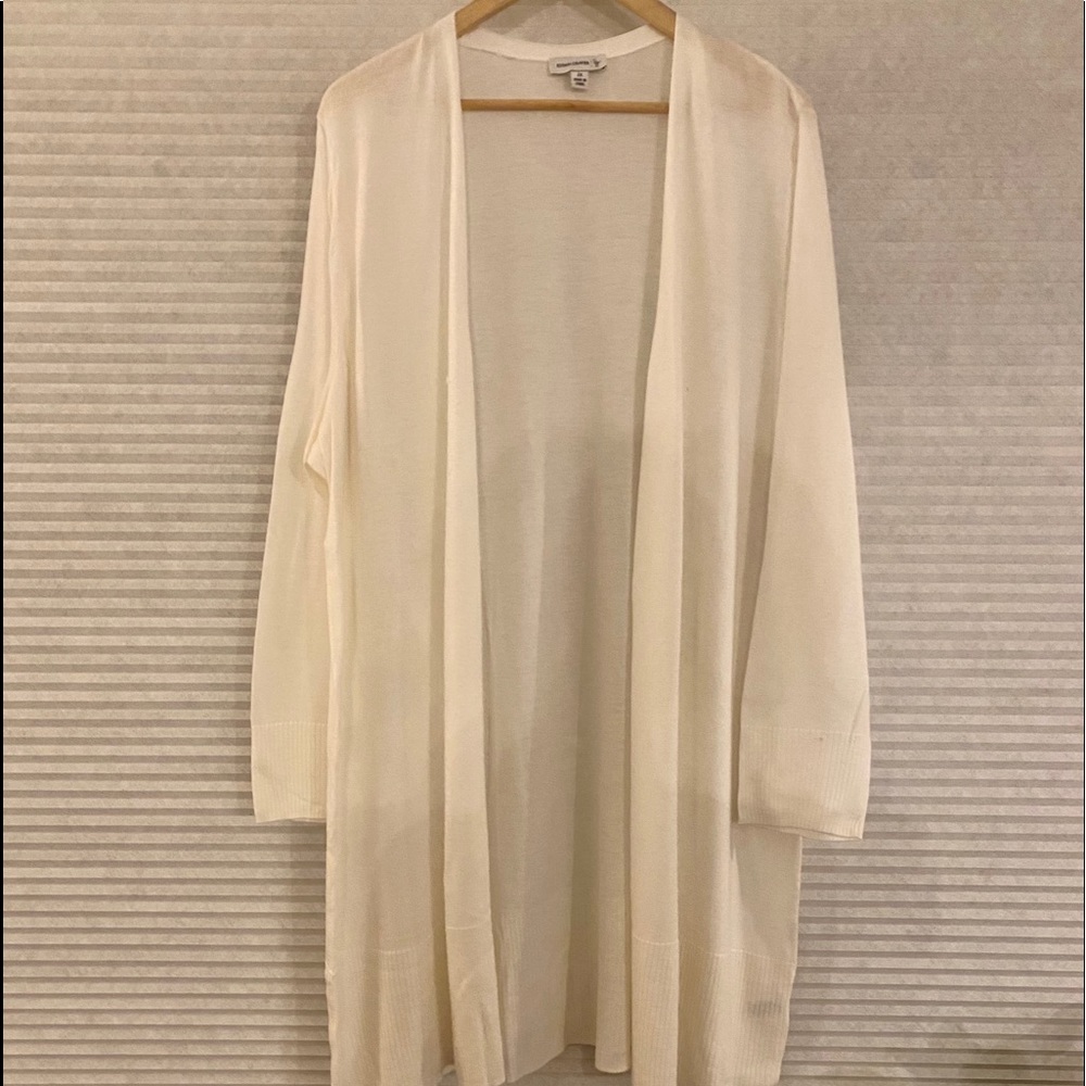 NWOT long cream buttonless cardigan
